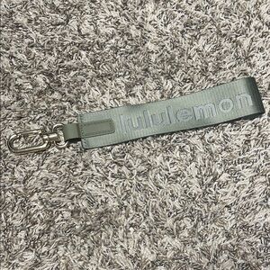 Lululemon neverlost keychain